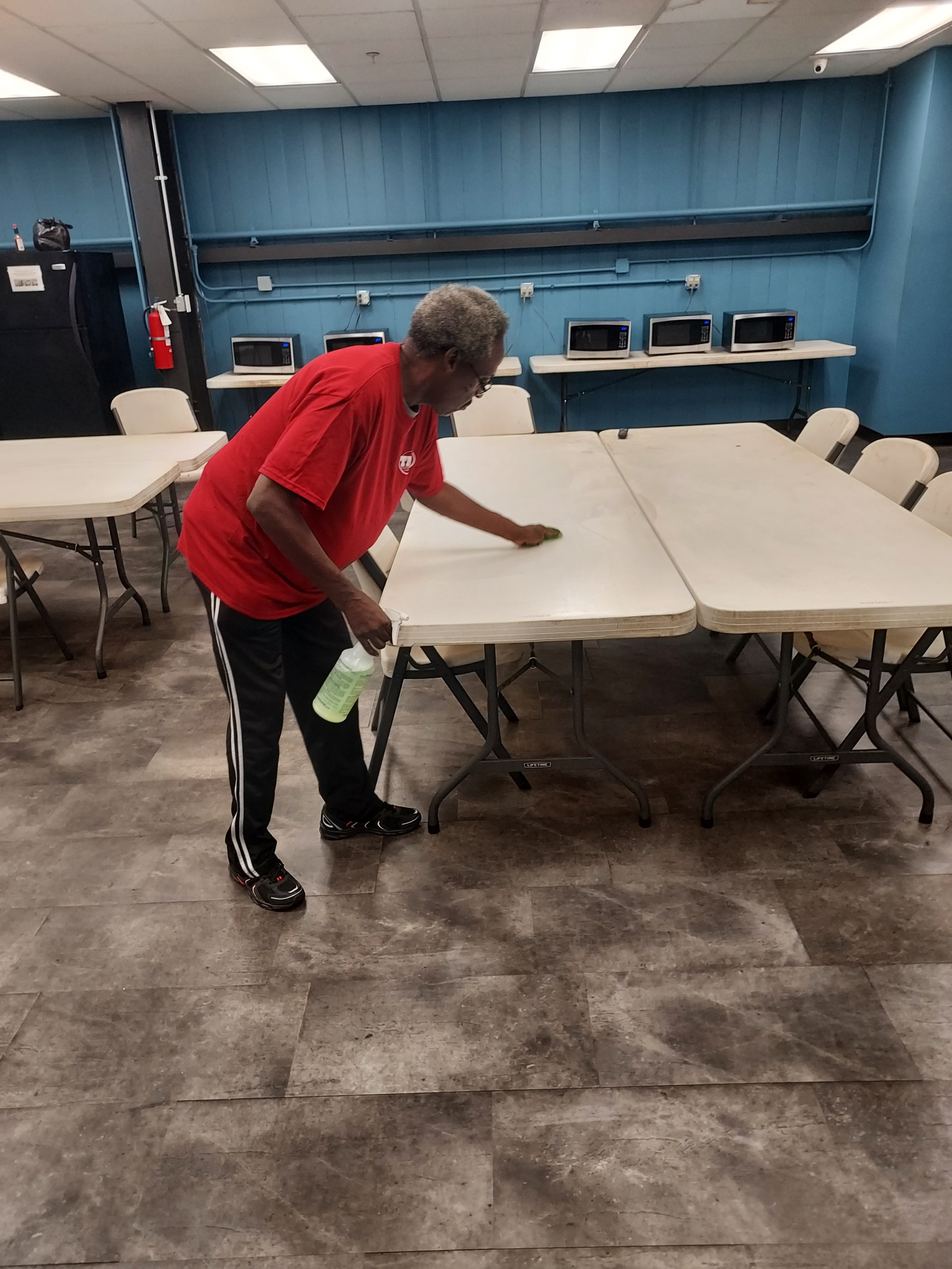 Cleaning Dirty Tables